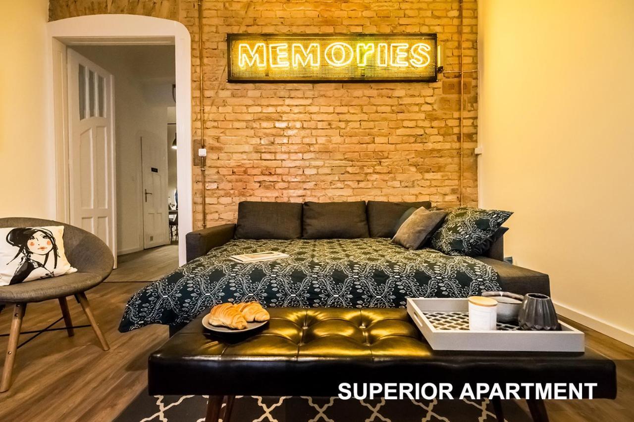 Bpr Whistle Arts Industrial Apartment Budapest Esterno foto
