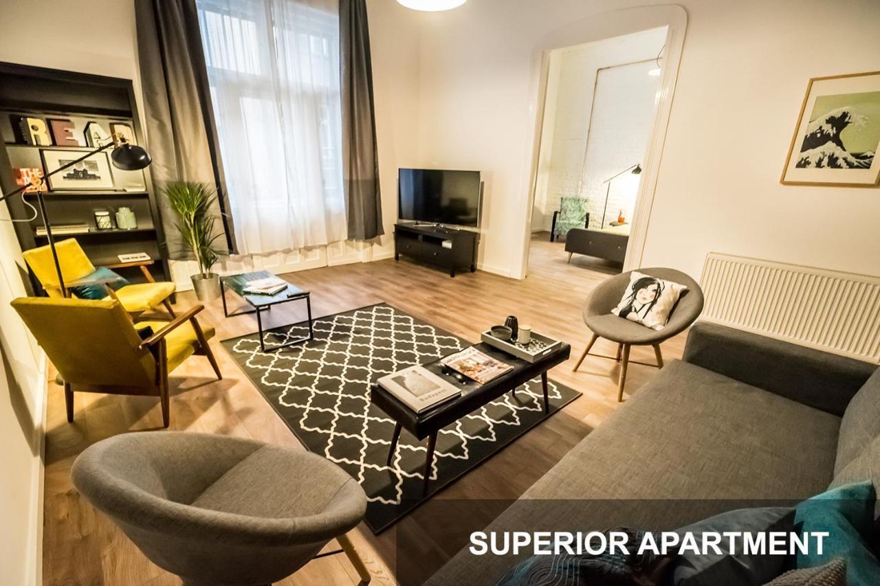 Bpr Whistle Arts Industrial Apartment Budapest Esterno foto
